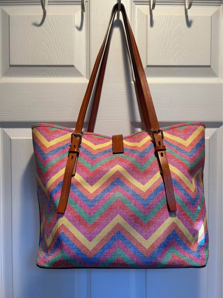 Dooney and Burke Claremont Chevron Dover Large Tote - photo 2