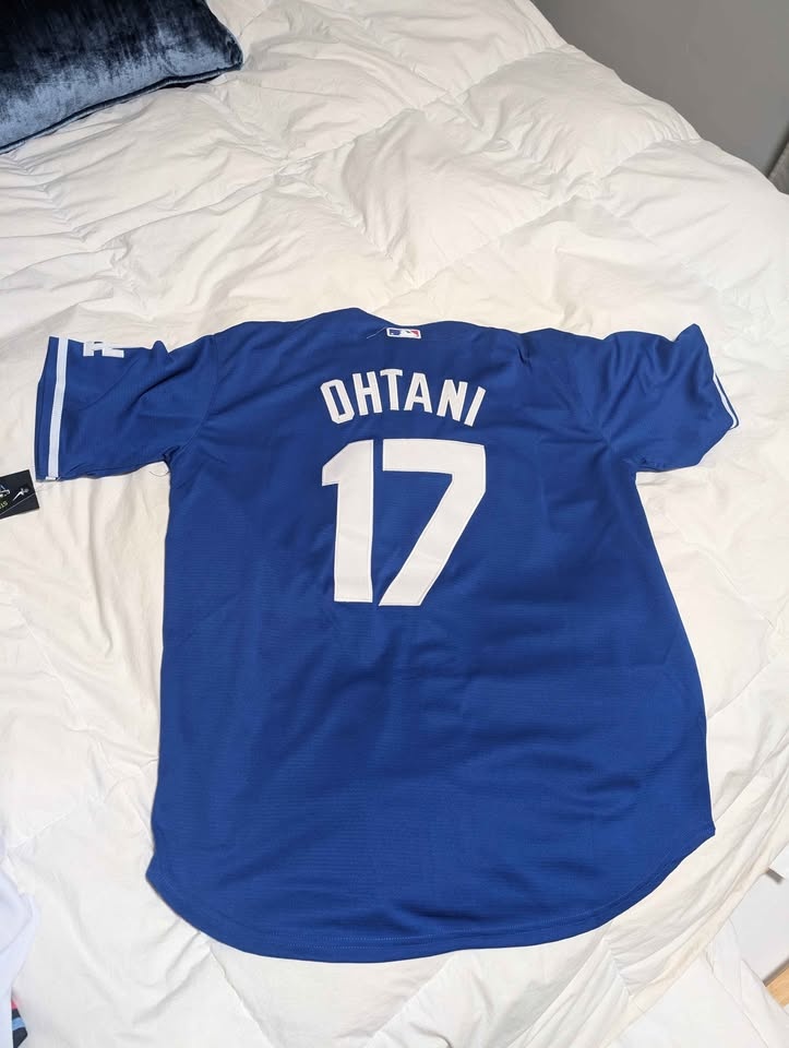 Nike Dodgers Ohtani #17 Jersey Large - photo 2