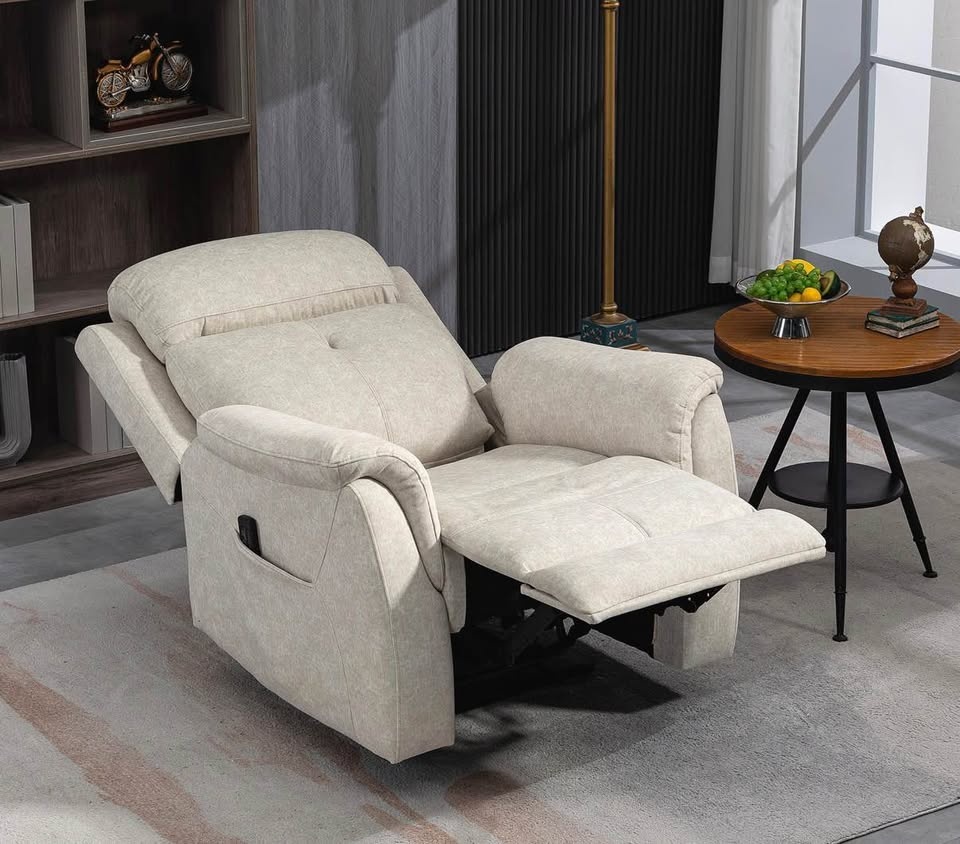 Brand New!! Manual Recliner Chair with Vibration Massage - photo 5