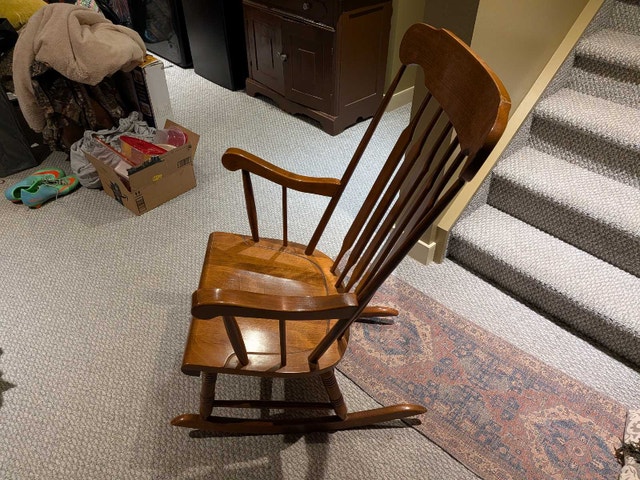 Vintage Oak Rocking Chair - photo 2