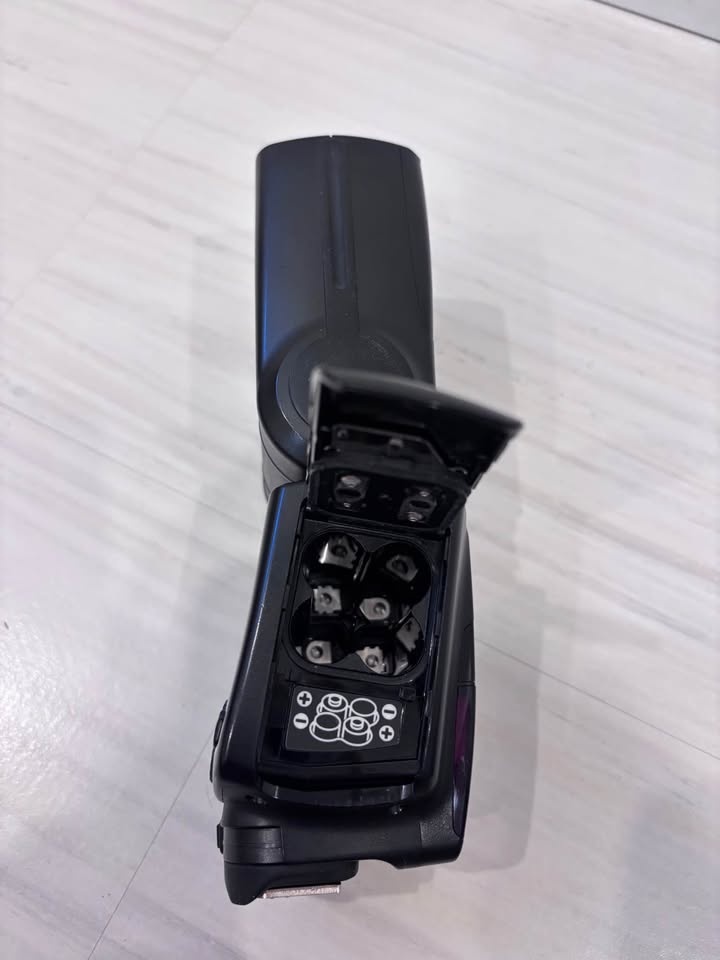 Canon 580 EX II Speedlight - photo 5