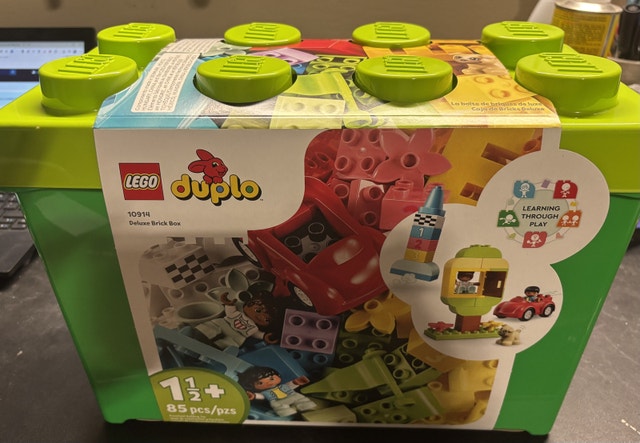 LEGO DUPLO Classic Deluxe Brick Box 10914 Starter Set - photo 2