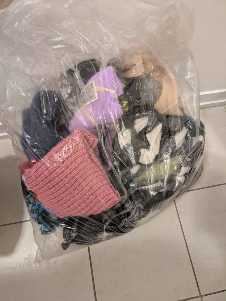 Bag of kids mixed Clothes & Accessories (free) - photo 2