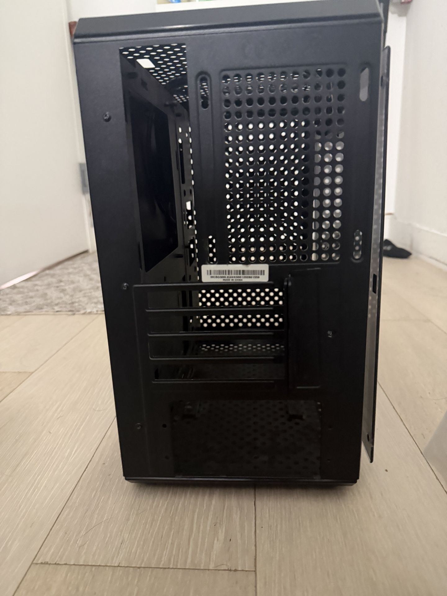 Coolermaster PC Case - photo 3