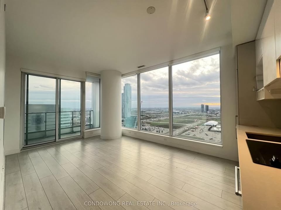 3 Beds 2 Baths Apartment - photo 2