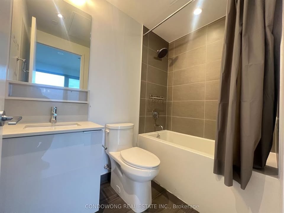 3 Beds 2 Baths Apartment - photo 5
