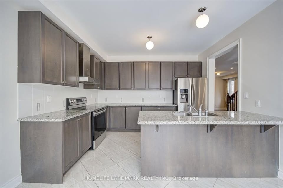 4 Beds 4 Baths House - photo 2