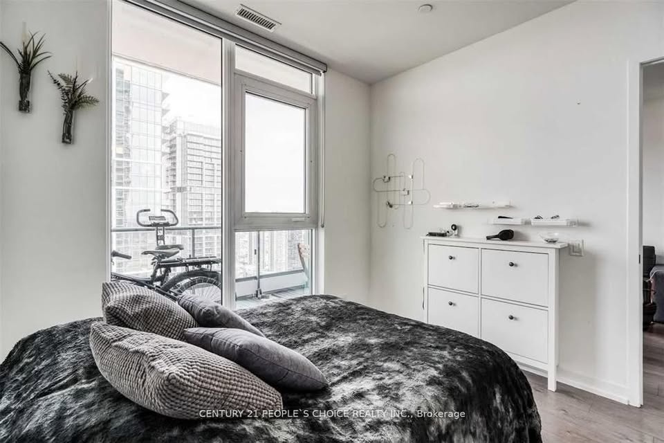 2 Beds 2 Baths Apartment - photo 4