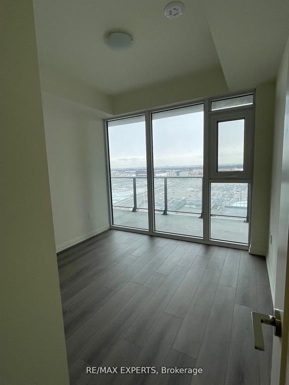 2 Beds 3 Baths Apartment - photo 2