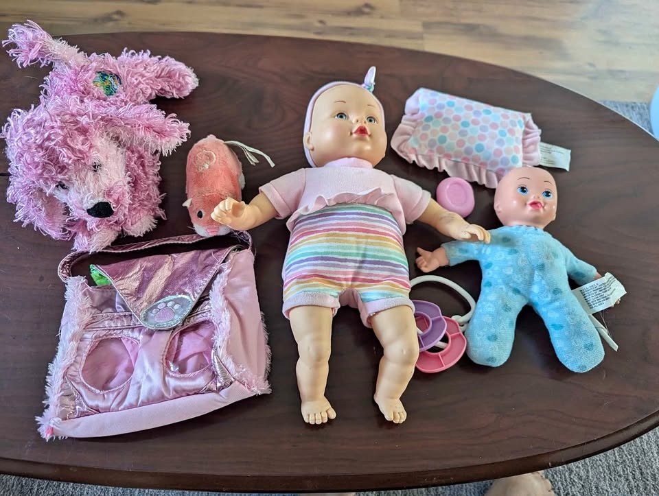 Girls toys lot ( most are with sounds effects)