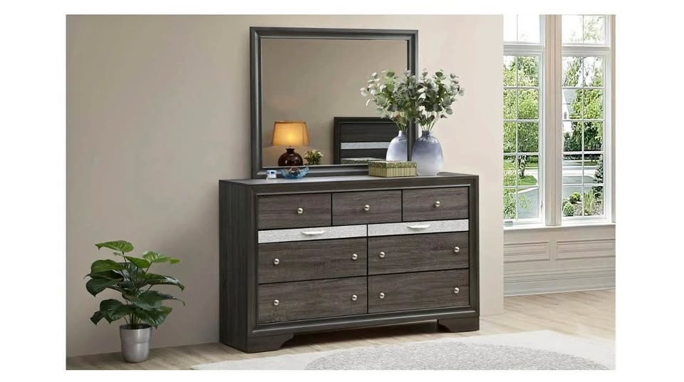 Modern Gray Dresser w/ Mirror – Solid & Spacious (Moving Sale)