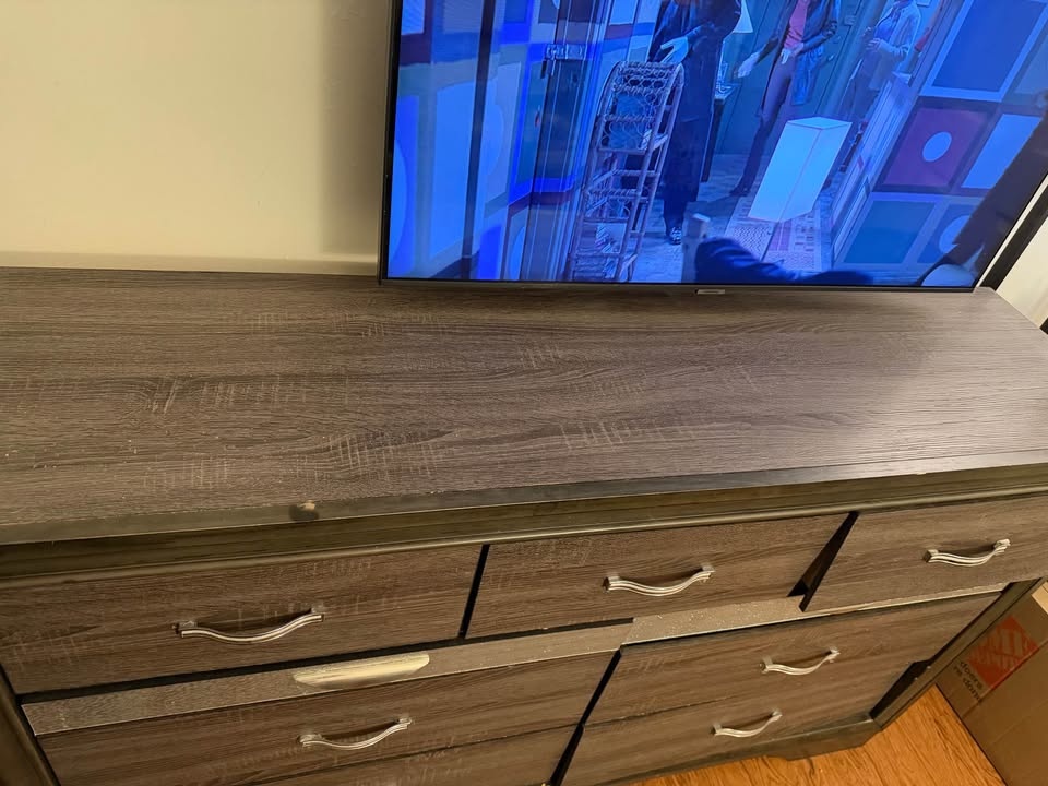 Modern Gray Dresser w/ Mirror – Solid & Spacious (Moving Sale) - photo 3