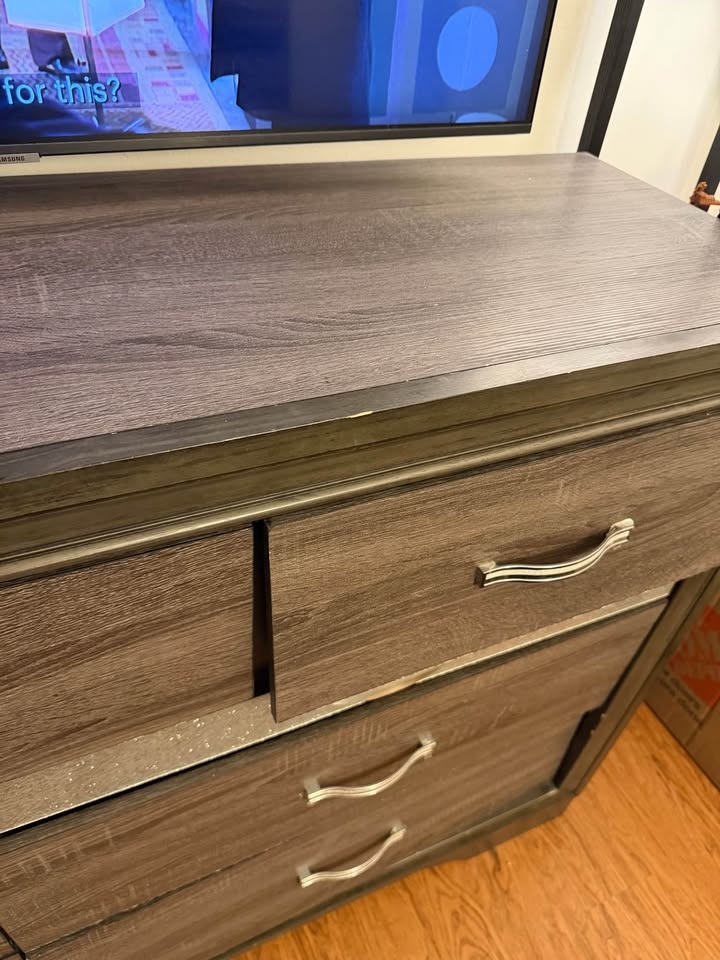 Modern Gray Dresser w/ Mirror – Solid & Spacious (Moving Sale) - photo 4