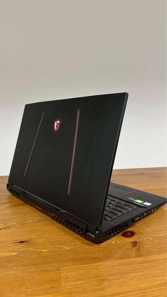 MSI GE75 Raider 9SE Gaming Laptop - photo 2