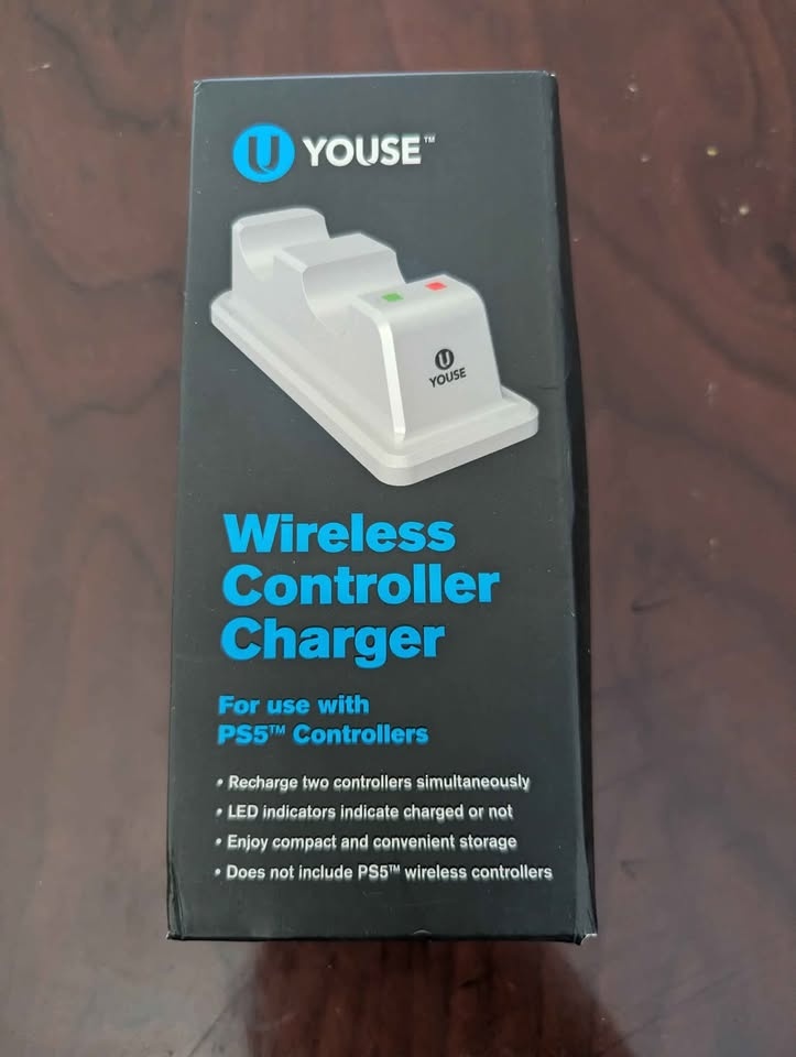 Brand new wireless controller charger for PS5