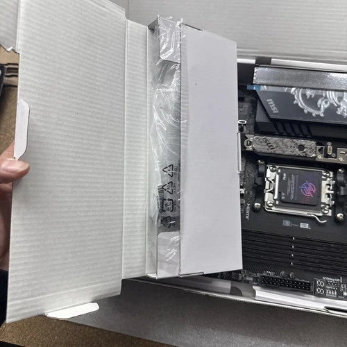 MSI MPG X870E CARBON WIFI AM5 AMD X870E ATX Motherboard Tested - photo 5