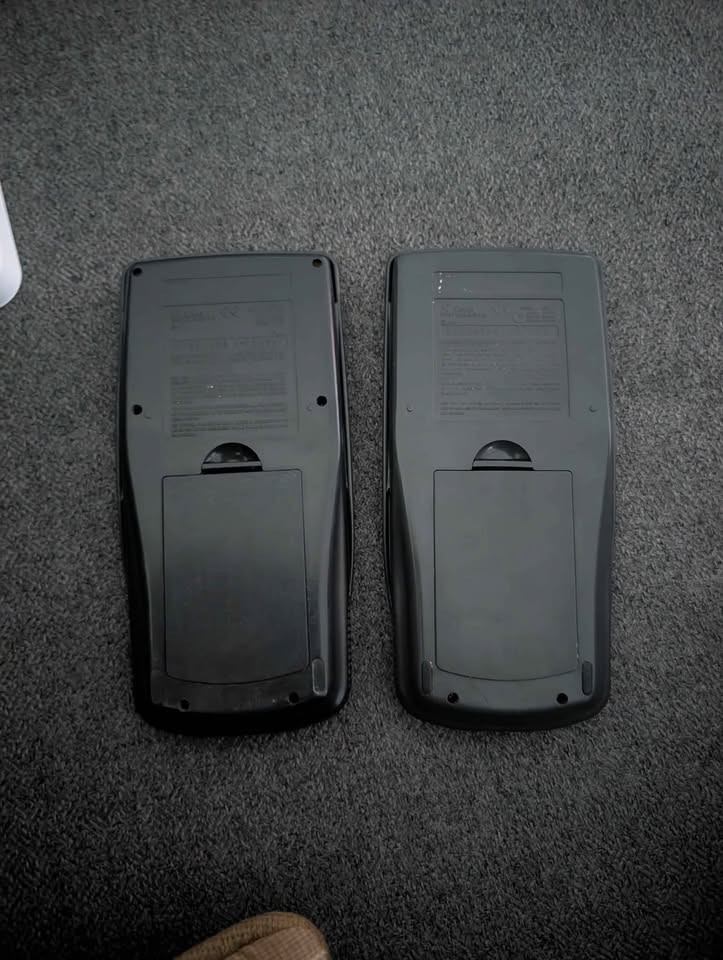 Texas Instruments TI 83 & 83+ - photo 2
