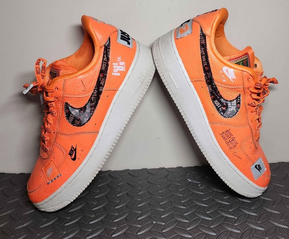 Nike Air Force 1 Low 'Just Do It' - Size 9 - photo 3