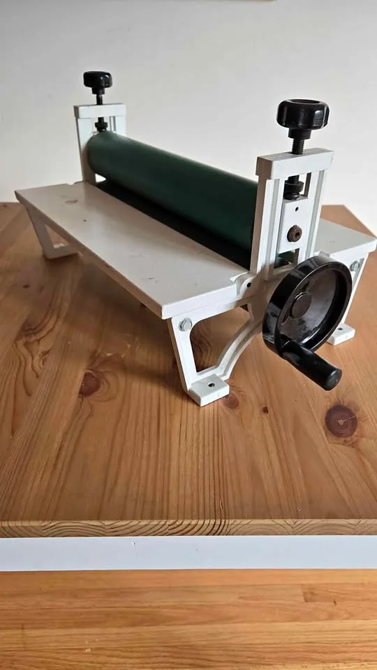 Hand laminator / printing press thumbnail