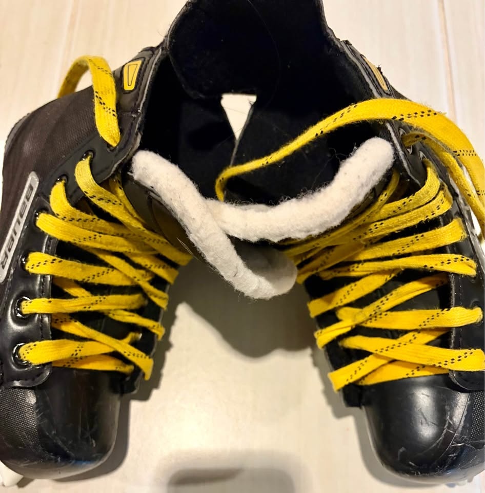 Bauer Supreme Pro Youth Hockey Skates – Size 13R - photo 4