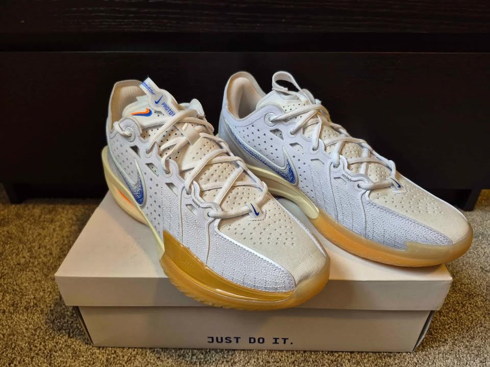 BNIB Nike GT 3 Blueprint Sz 10