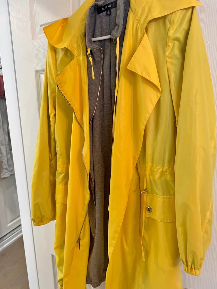 Nine West Yellow Rain Jacket M