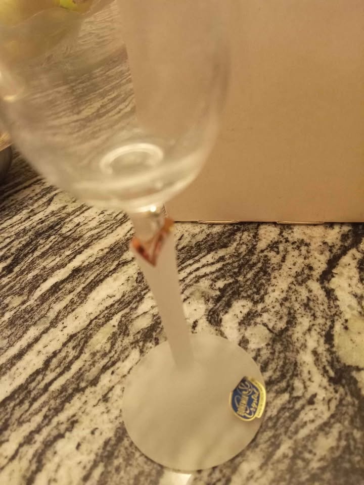 Crystal Wine Glasses Vintage 4 pieces - photo 3