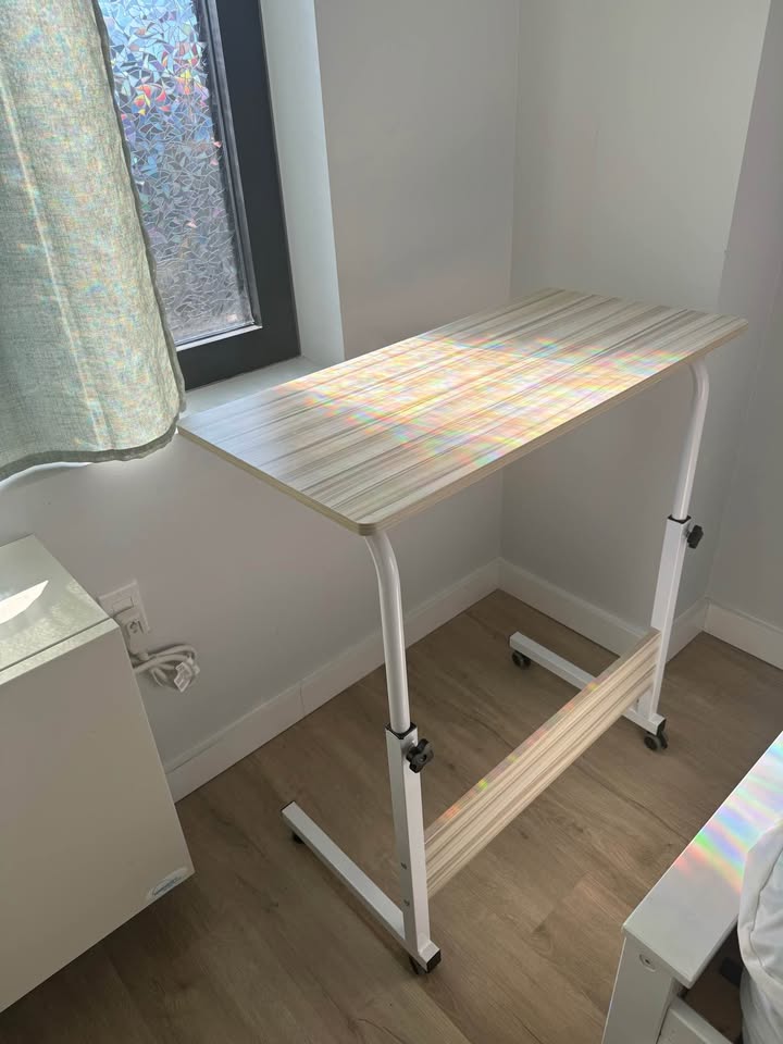 Adjustable Standing Desk - photo 2