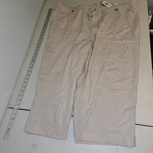 Torrid Pants 26 Taupe Linen Wide Leg Crop Capri Plus Size