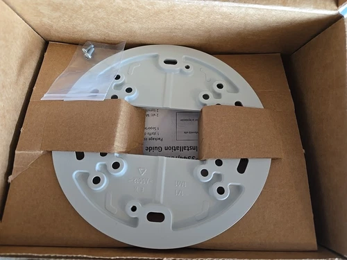 AXIS Communications Mounting Bracket P/N 5502-401 - photo 2
