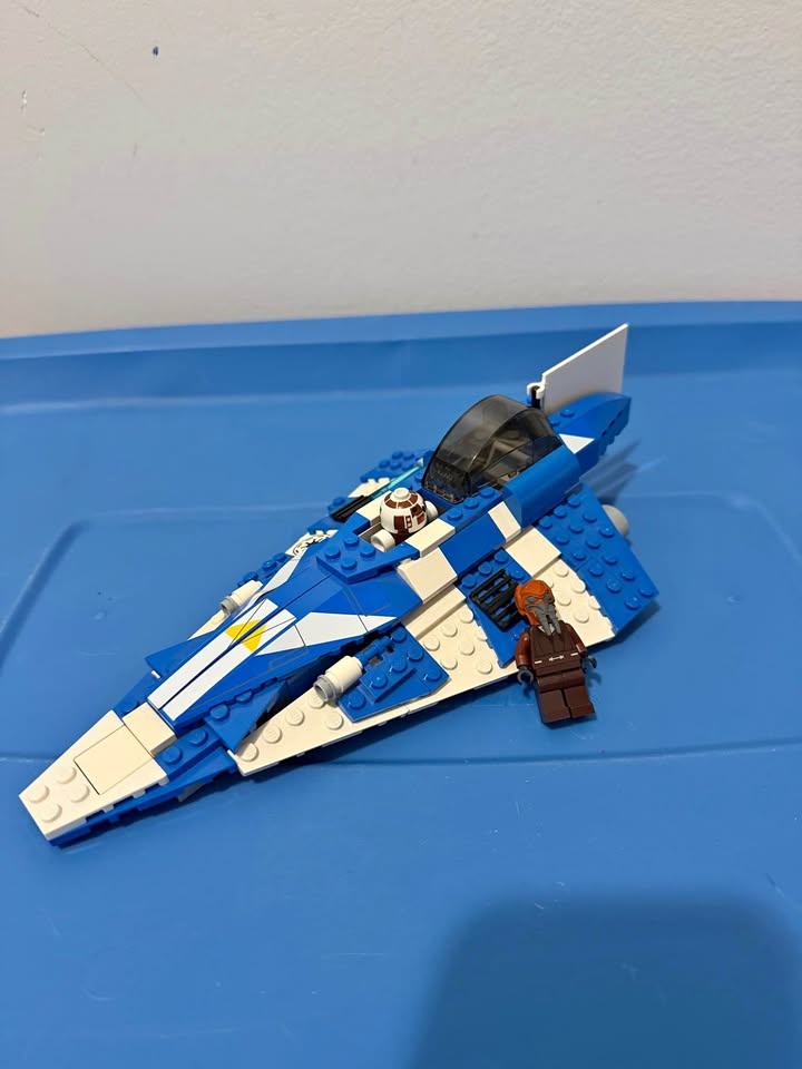 Lego Star Wars Plo Koon's Starfighter