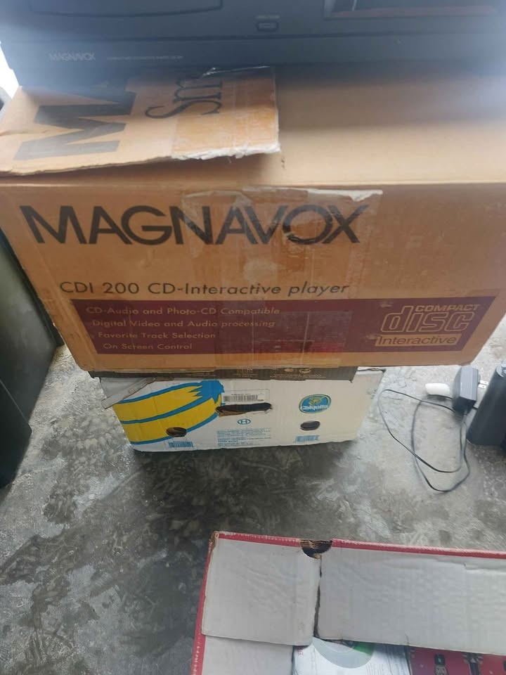 Magnavox CDI Player - photo 3
