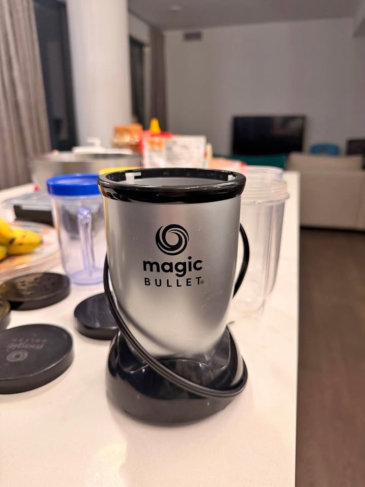 Magic Bullet Blender Complete Set + Extra Cups