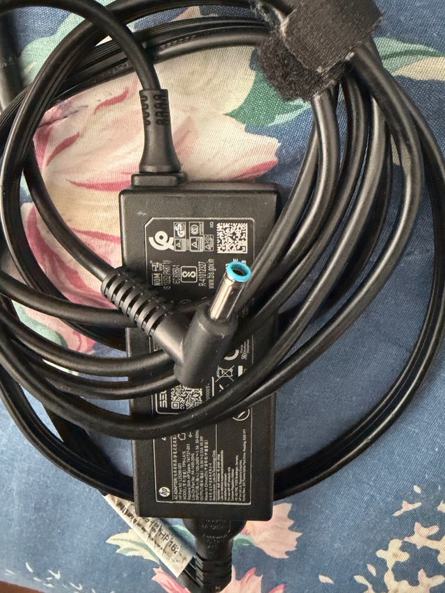 HP Laptop Charger Brick - photo 2