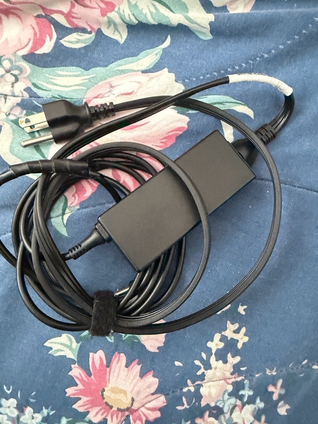 HP Laptop Charger Brick - photo 4