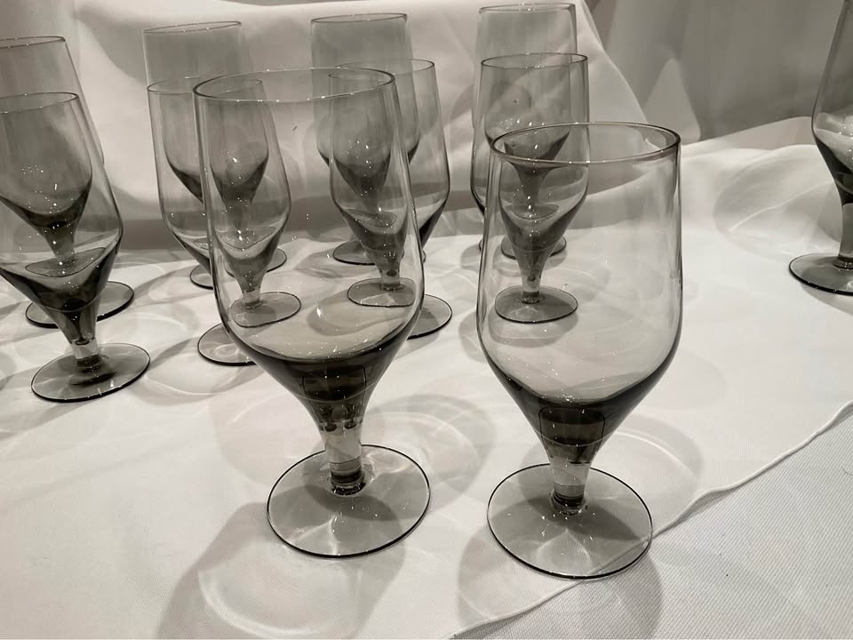 Vintage MCM Smokey Glass Footed Glasses 1960s-1970s - photo 4