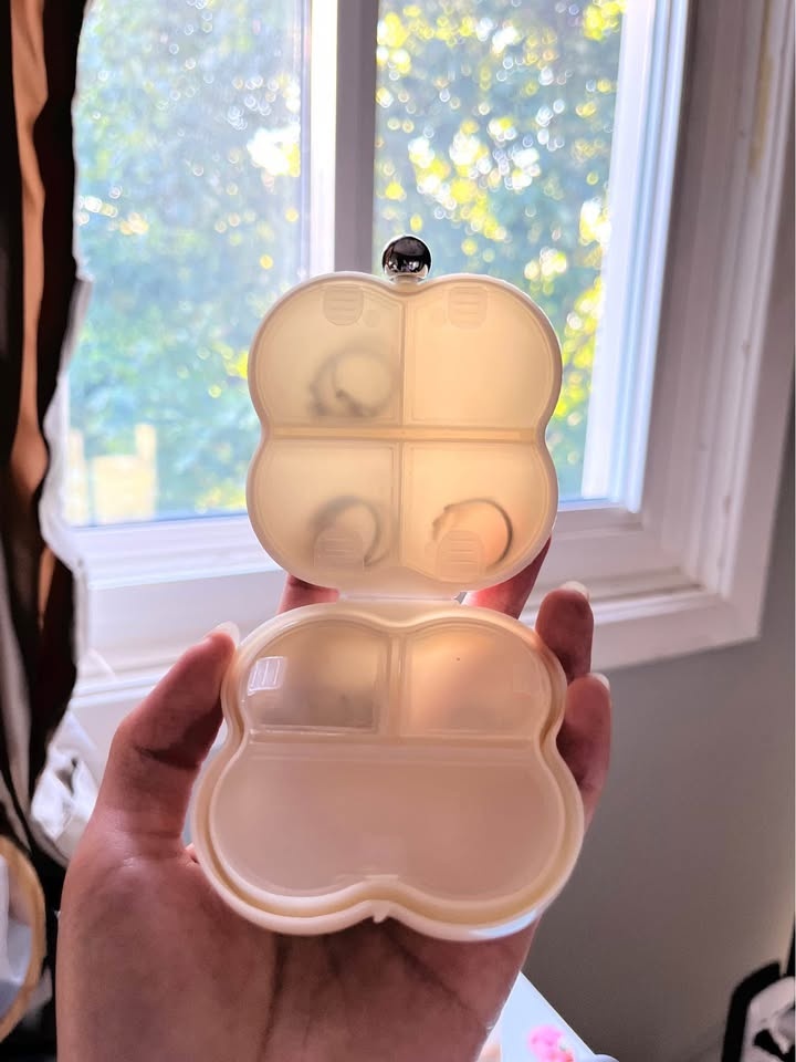 Compact white jewelry holder - photo 3