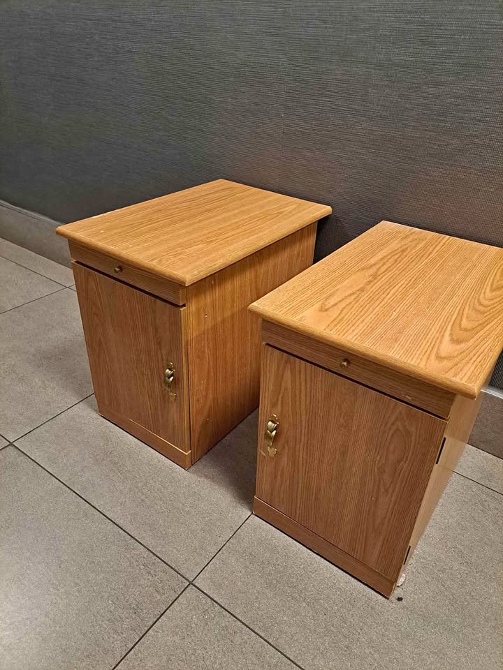2 Light Brown Night Stands/Tables