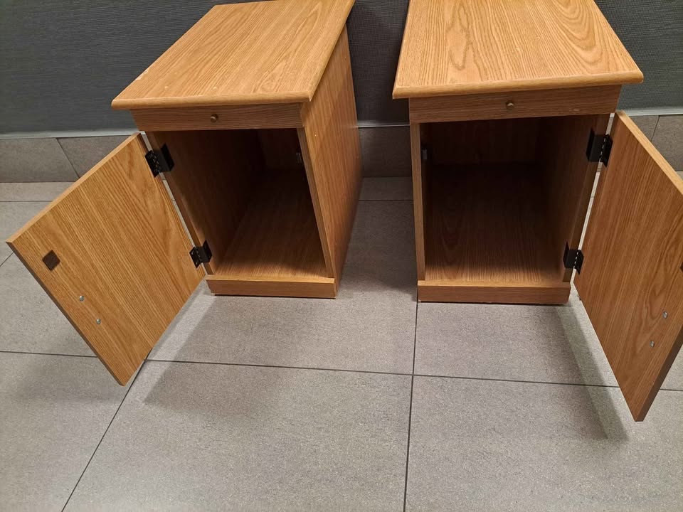 2 Light Brown Night Stands/Tables - photo 3