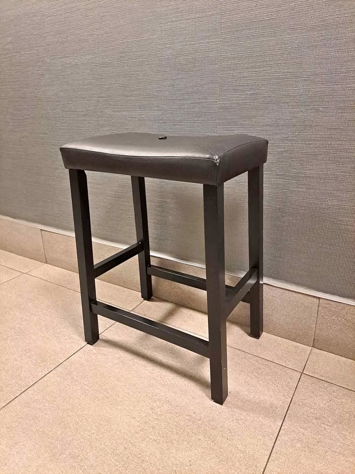 Black Counter Stool