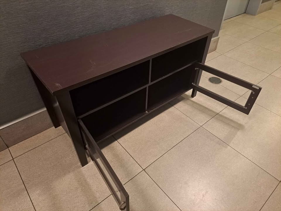 TV Stand/Media Console - Good Condition - photo 3