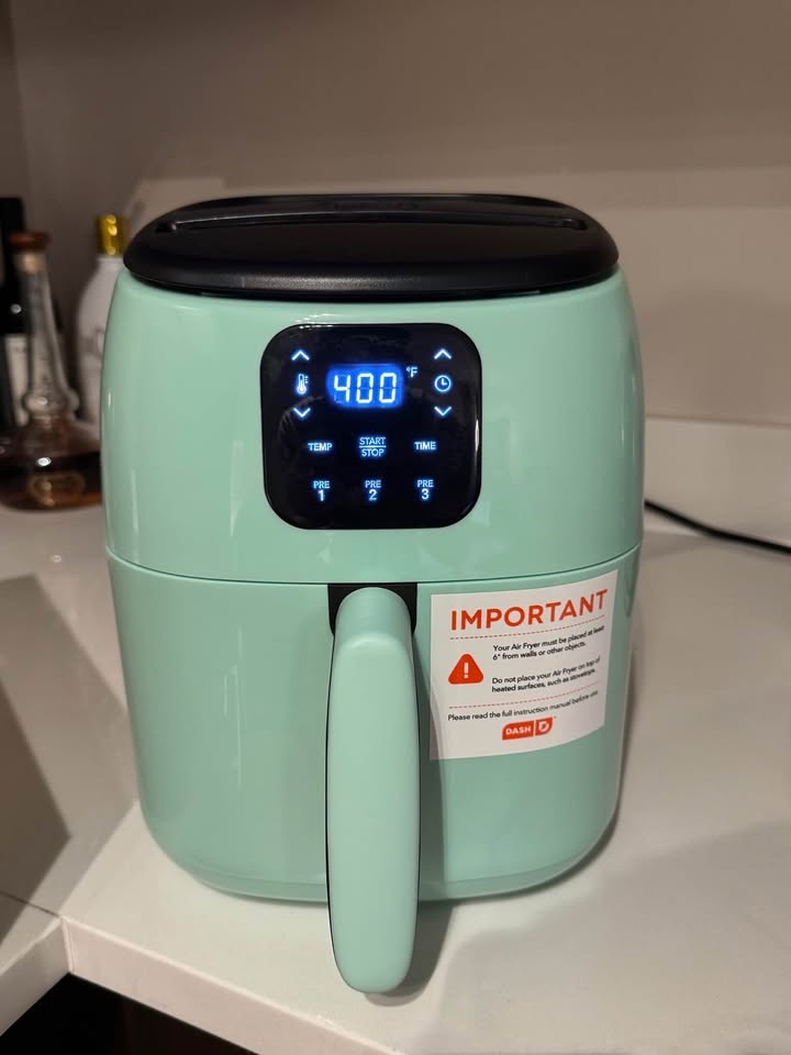 Dash Digital Air Fryer - photo 2