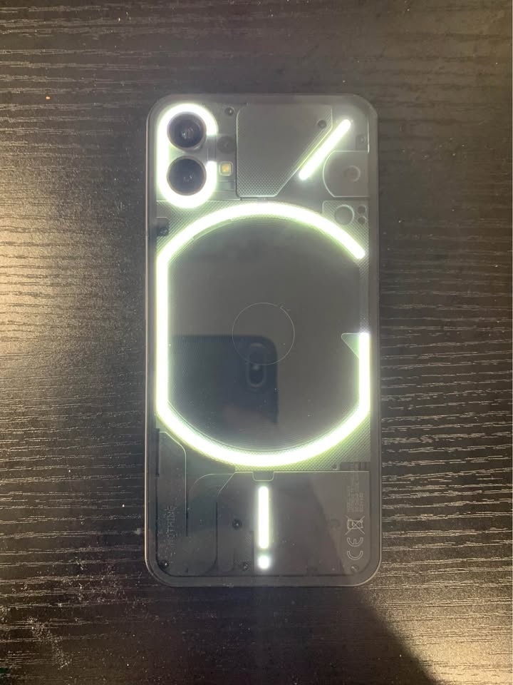 Nothing Phone 1 - 128GB - Black - Like New - photo 3