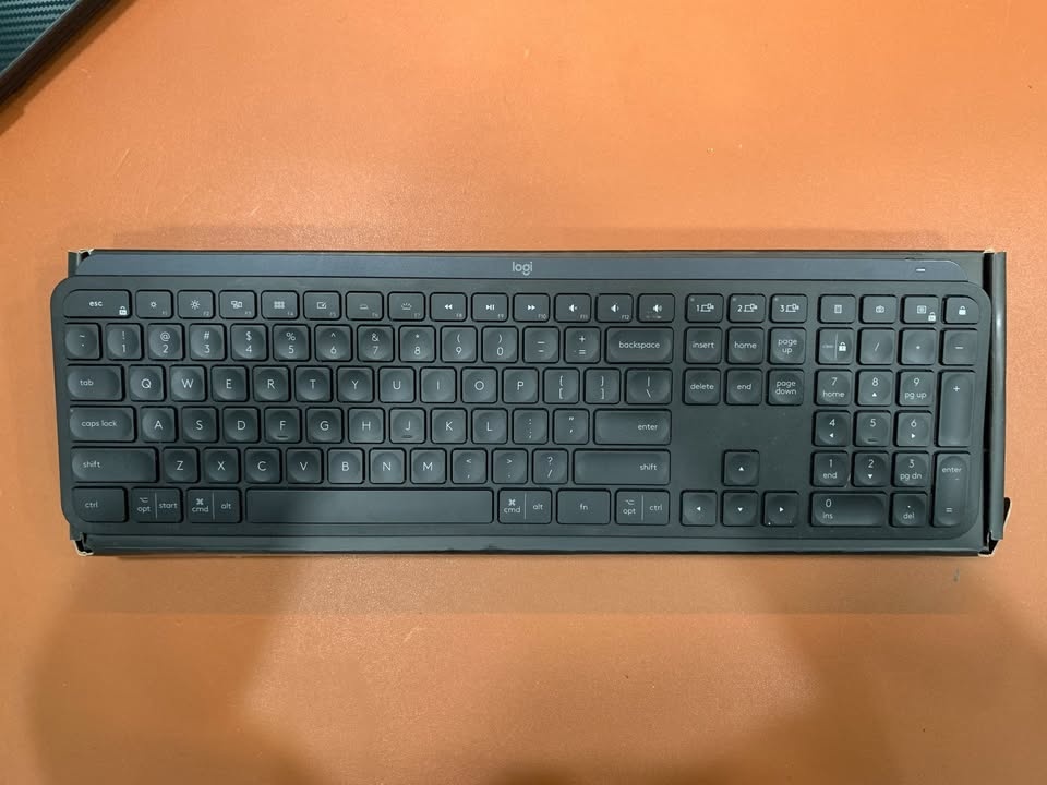 Logitech MX Keys Advanced Wireless Illuminated Keyboard - photo 4