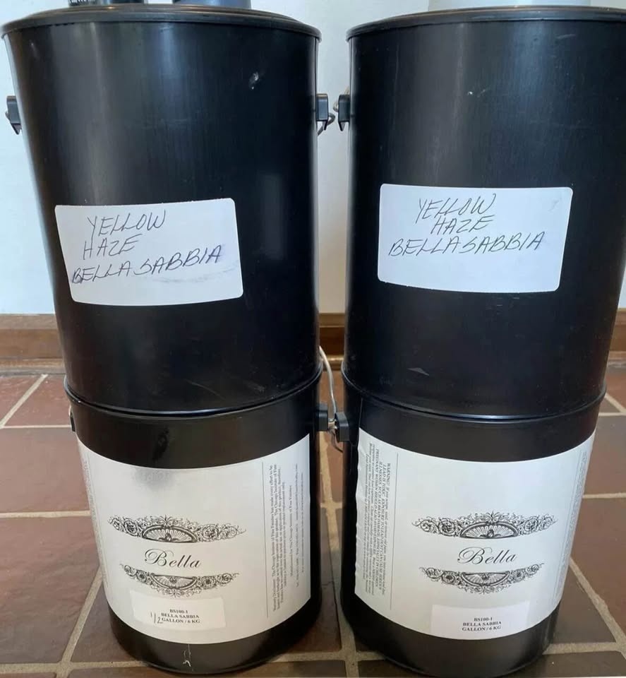 1.5 Gal Bella Sabbia Plaster & 1.5 Gal Yellow Haze Paint + Glaze - photo 2