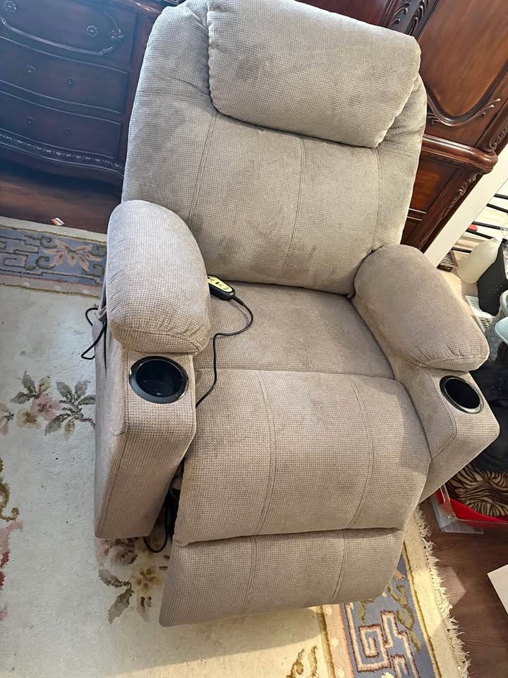 Remote Recliner Chair