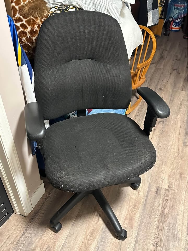 Office Chair - photo 2