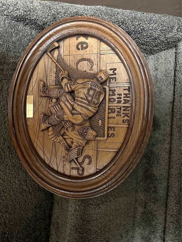 Wayne Gretzky Thanks For Memories 3D Wood Plaque #99