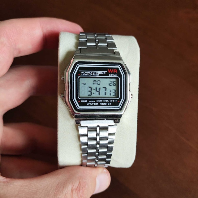 Classic Digital Watch with Metal Strap