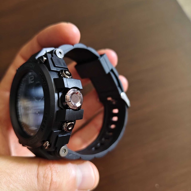 Classic Rugged Black Sport Watch with rubber strap - photo 2
